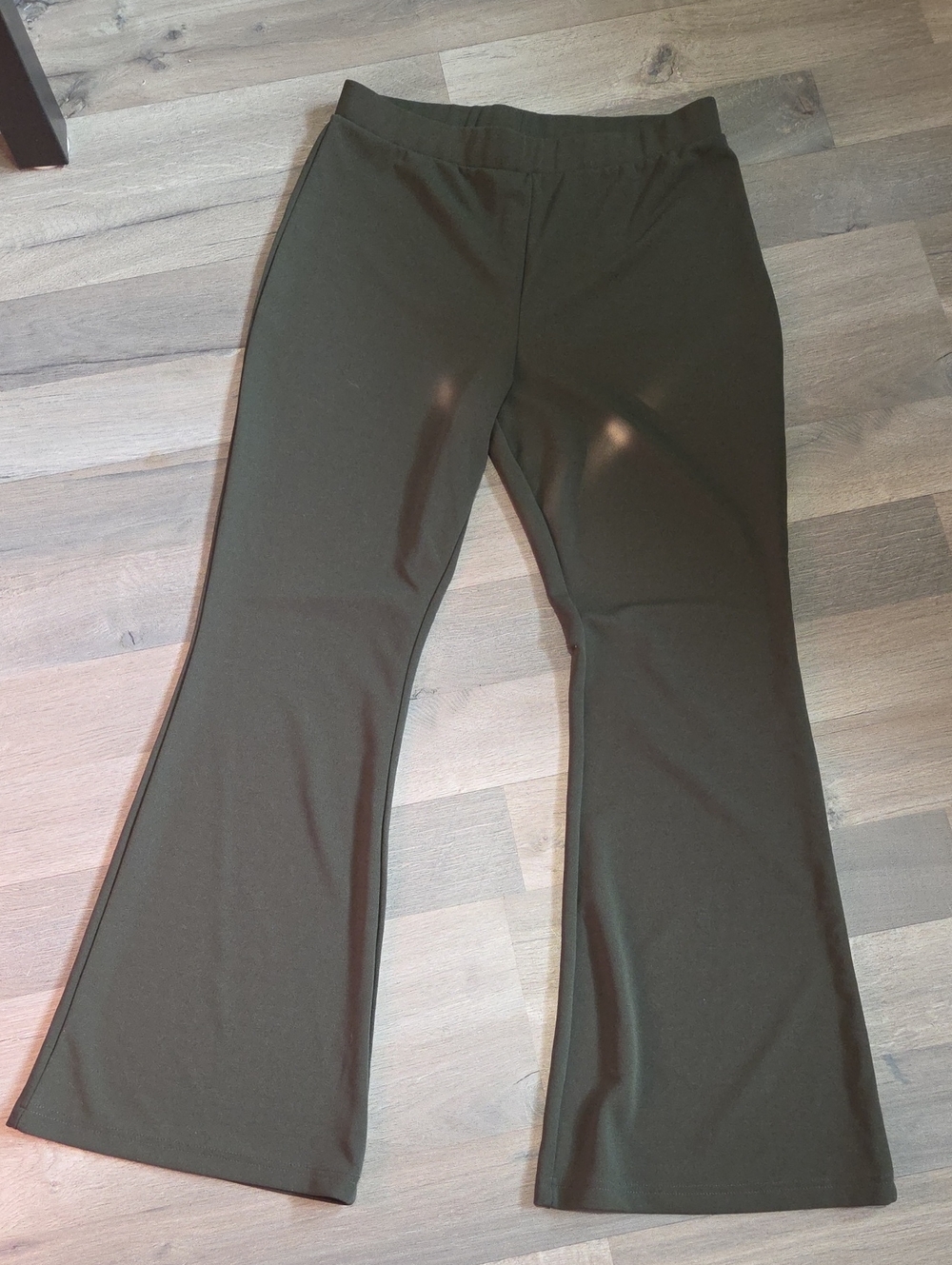 LAST CHANCE Ardene Olive Stretch Flare Pants - Deep Olive Green